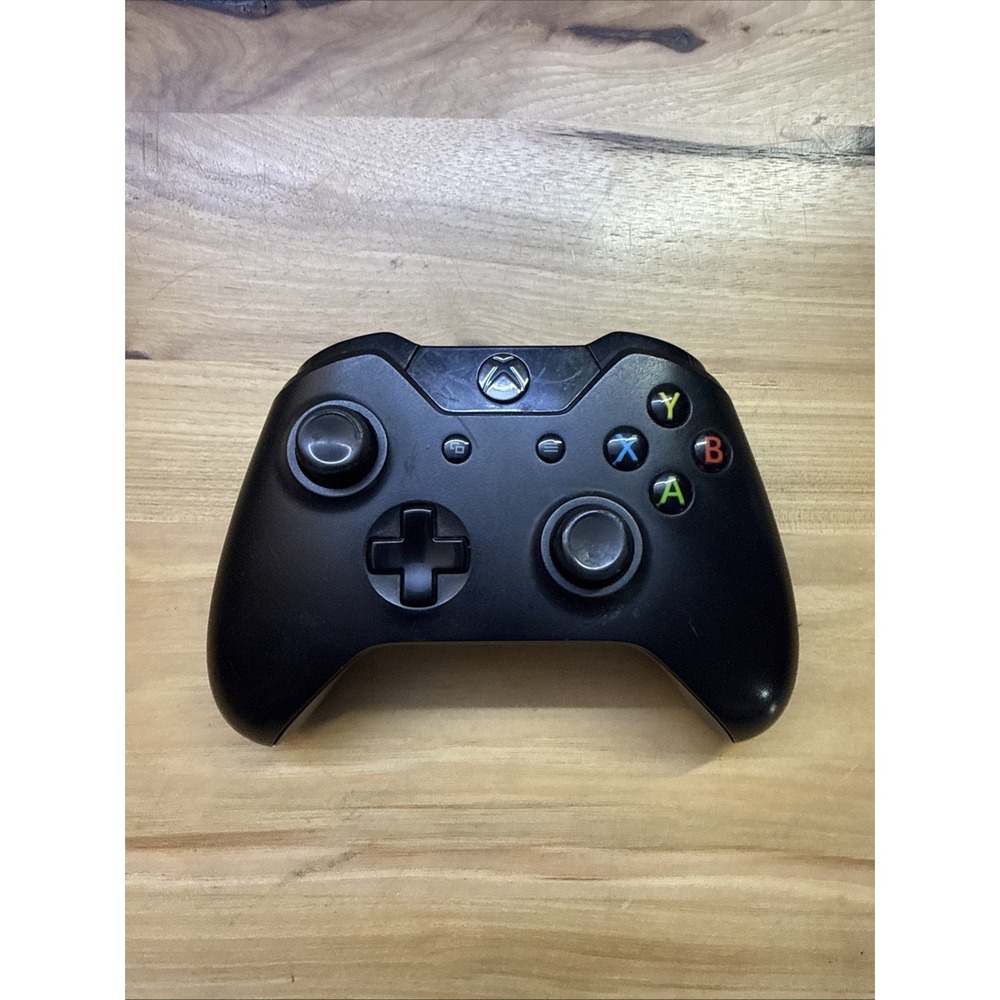 Microsoft Xbox One Wireless Controller Model 1697 Black for Parts or Repair